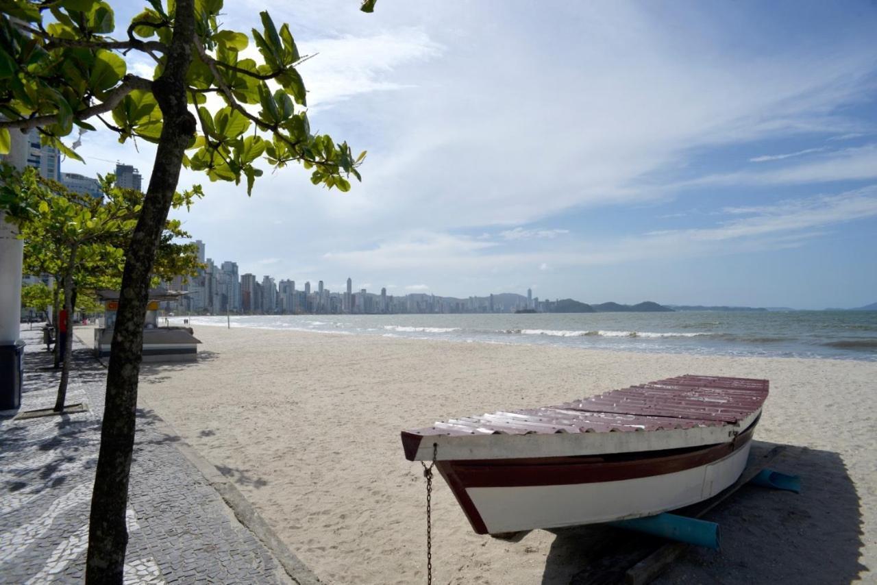 Frente Mar Pe Na Areia, Na Av Atlantica Appartement Balneário Camboriú Buitenkant foto