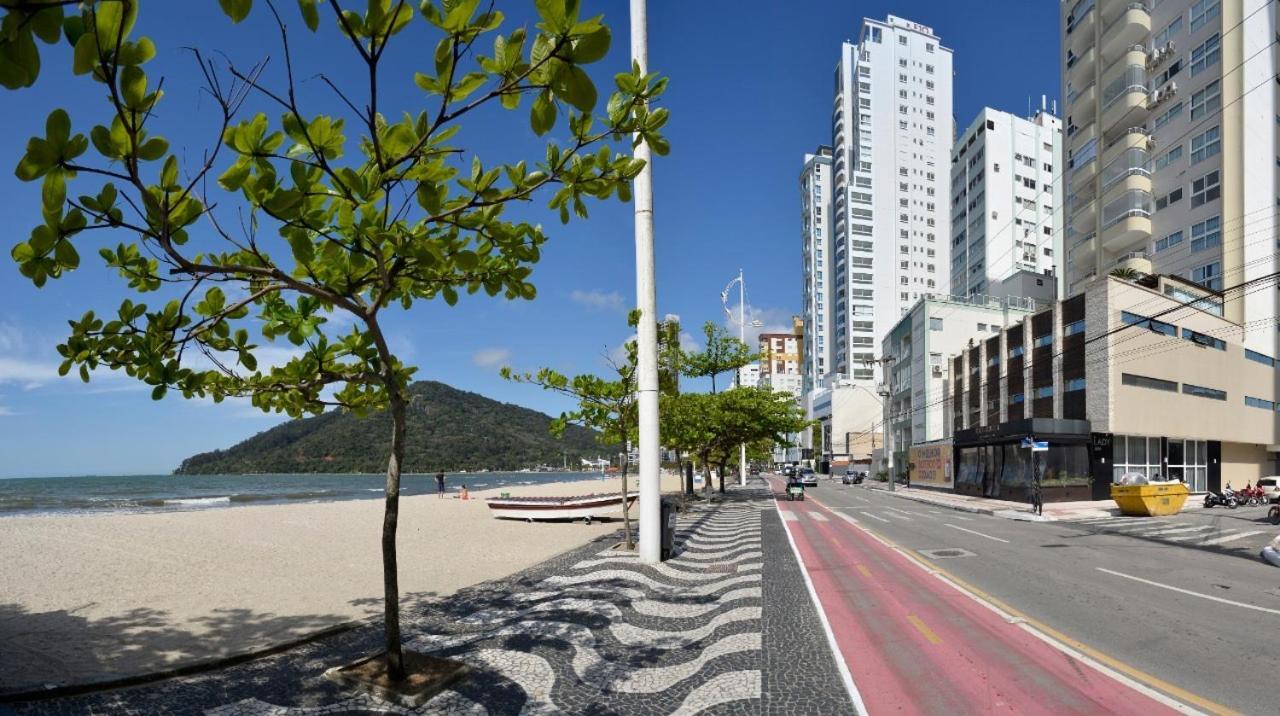 Frente Mar Pe Na Areia, Na Av Atlantica Appartement Balneário Camboriú Buitenkant foto